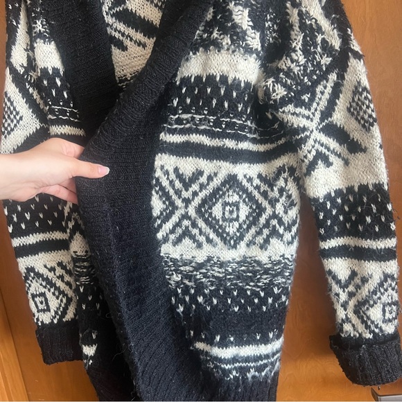 Abercrombie Open Thick Knit Cardigan - Picture 13 of 15